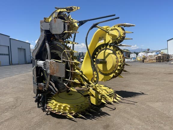 Image of John Deere 770 equipment image 2