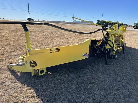 Image of John Deere 770 equipment image 3