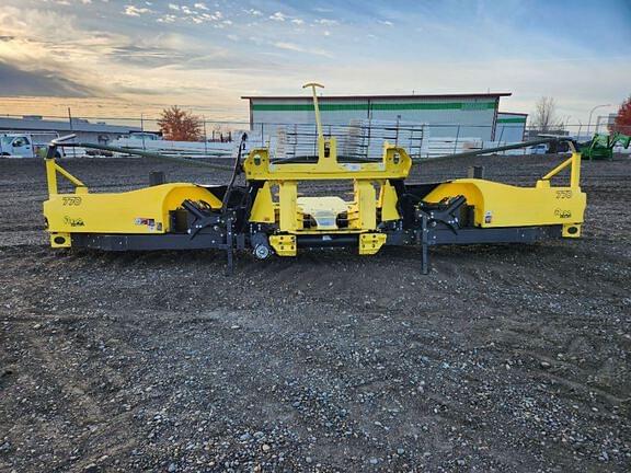 Image of John Deere 770 equipment image 3