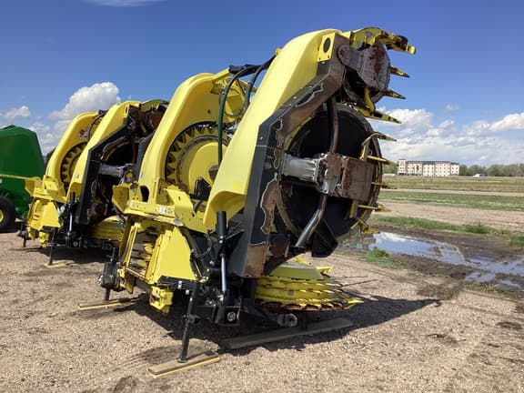 Image of John Deere 770 equipment image 4