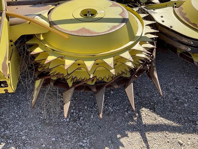 Image of John Deere 770 equipment image 4