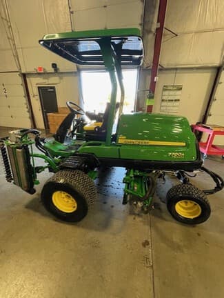 Image of John Deere 7700A equipment image 2
