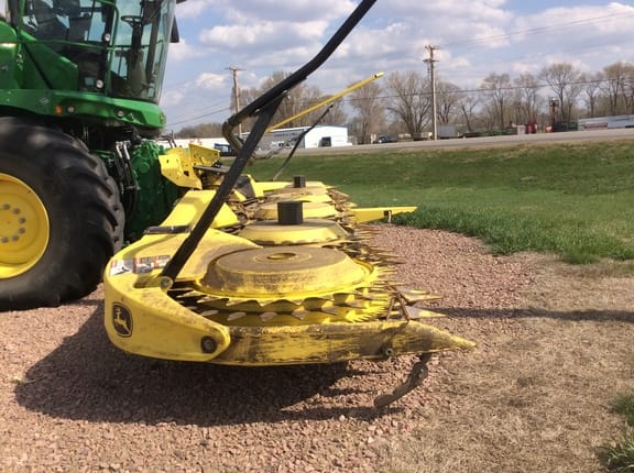 Main image John Deere 772