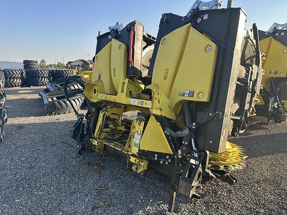 Image of John Deere 772 equipment image 2