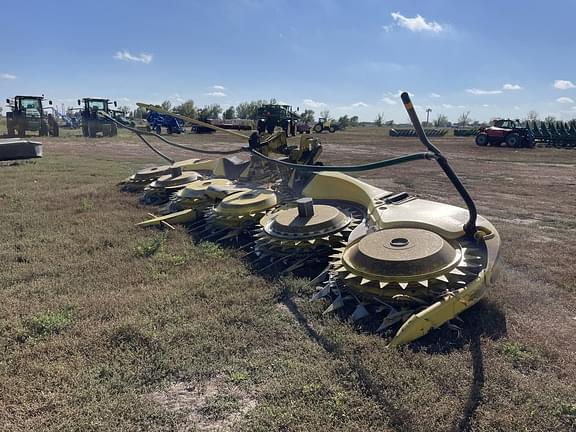 Image of John Deere 772 equipment image 1