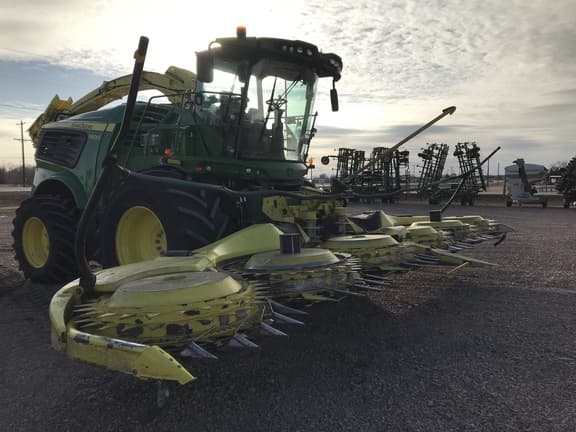 Image of John Deere 772 equipment image 2