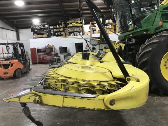 Image of John Deere 772 equipment image 1