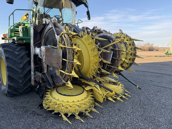 Image of John Deere 772 equipment image 2