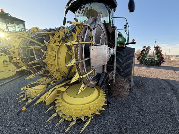 Image of John Deere 772 equipment image 3