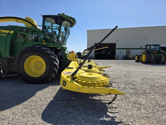 Image of John Deere 772 equipment image 4