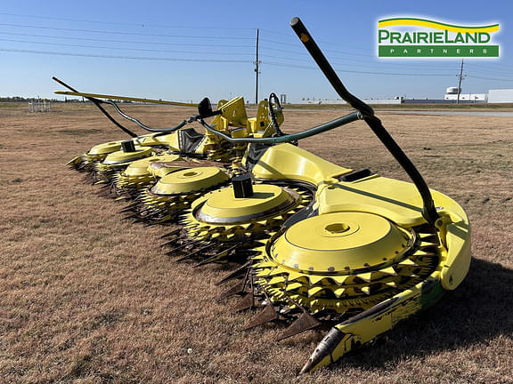 Image of John Deere 772 Primary image