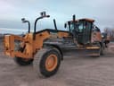 2021 John Deere 772G Image
