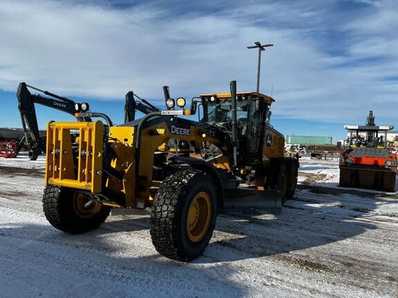 Image of John Deere 772G Primary image
