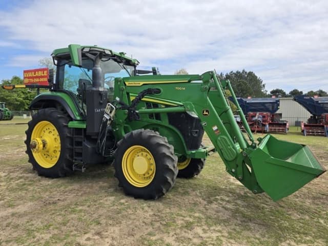 Image of John Deere 7R 210 equipment image 2
