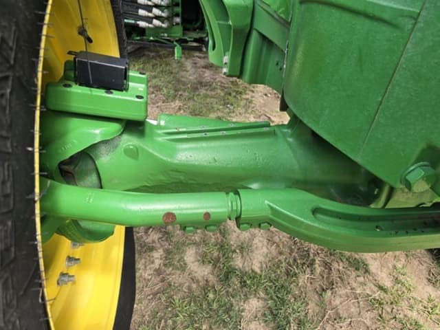 Image of John Deere 7R 210 equipment image 4