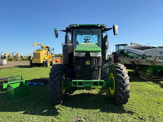 Image of John Deere 7R 210 equipment image 2