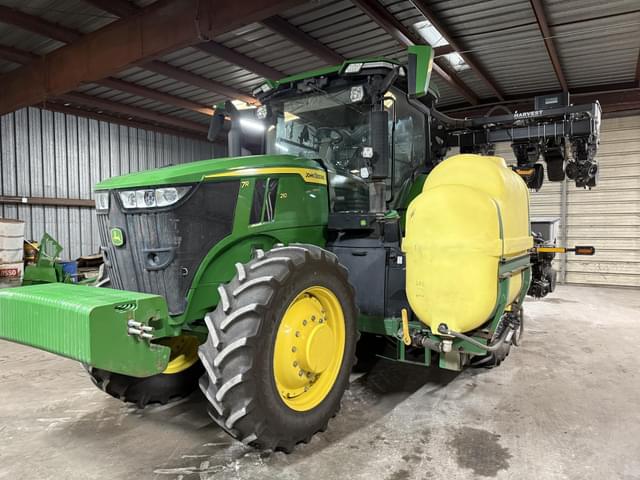 Image of John Deere 7R 210 equipment image 1