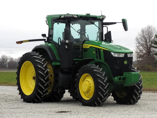 Image of John Deere 7R 230 equipment image 1