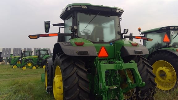 Main image John Deere 7R 230