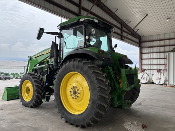 Image of John Deere 7R 230 equipment image 2