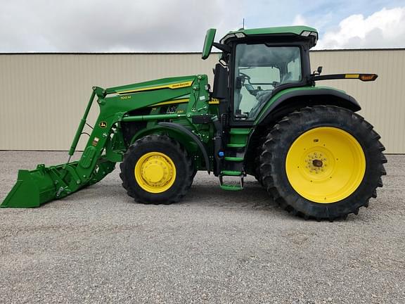 Image of John Deere 7R 230 equipment image 4