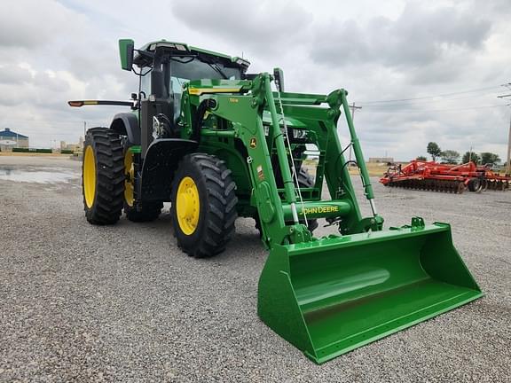 Image of John Deere 7R 230 equipment image 1