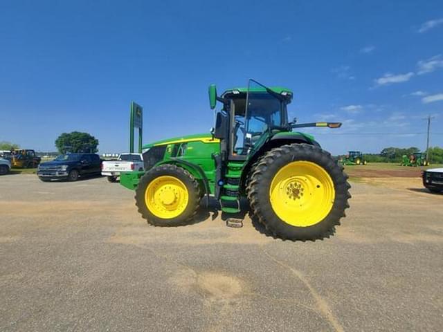 Image of John Deere 7R 230 equipment image 1