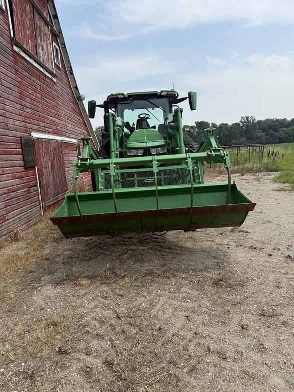Image of John Deere 7R 230 equipment image 2