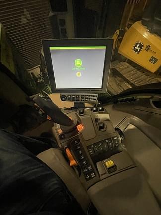 Image of John Deere 7R 250 equipment image 4
