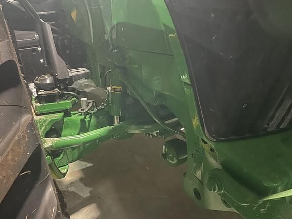 Image of John Deere 7R 250 equipment image 2