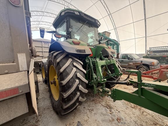 Image of John Deere 7R 250 equipment image 2