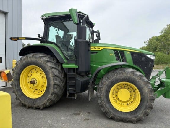 2021 John Deere 7R 250 Equipment Image0