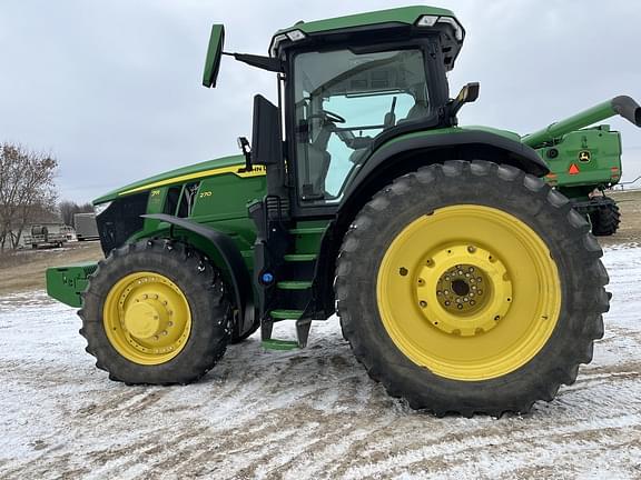 Image of John Deere 7R 270 equipment image 3