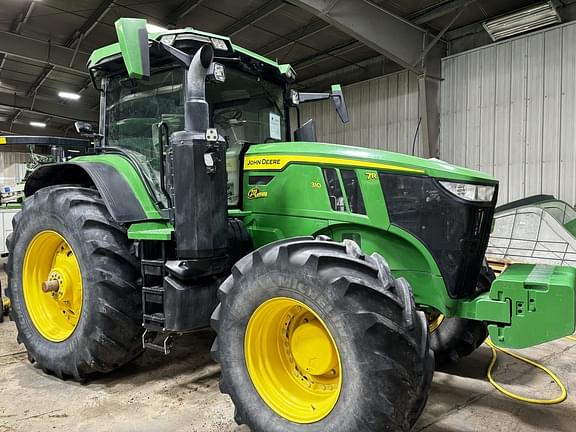 Image of John Deere 7R 310 equipment image 1