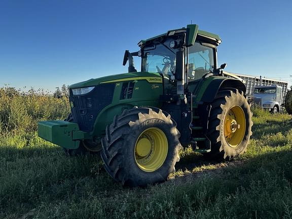 Image of John Deere 7R 310 equipment image 2