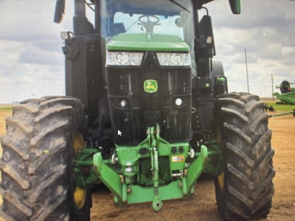 Image of John Deere 7R 330 equipment image 2