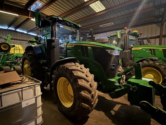 Image of John Deere 7R 330 Primary image