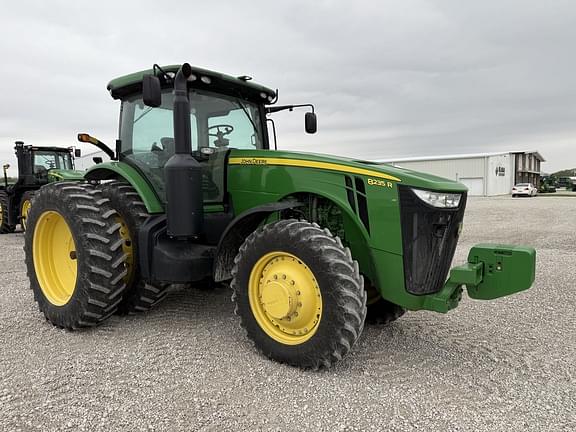 Image of John Deere 8235R Primary image