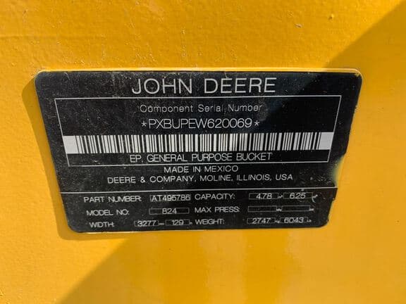 Image of John Deere Wheel Loader Bucket Image 1