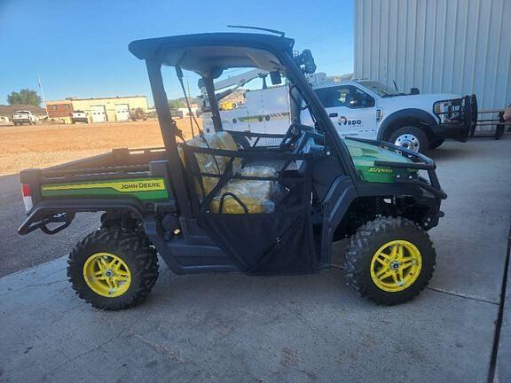 Image of John Deere XUV 835M equipment image 3