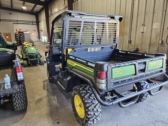 Image of John Deere XUV 835M equipment image 2