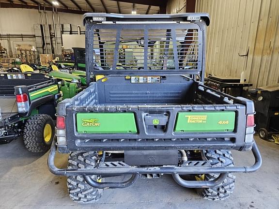 Image of John Deere XUV 835M equipment image 3