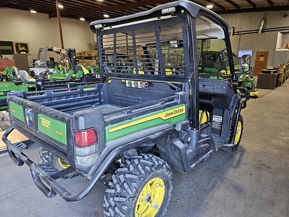 Image of John Deere XUV 835M equipment image 4