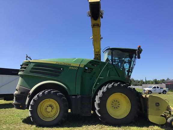 Image of John Deere 8500 equipment image 2