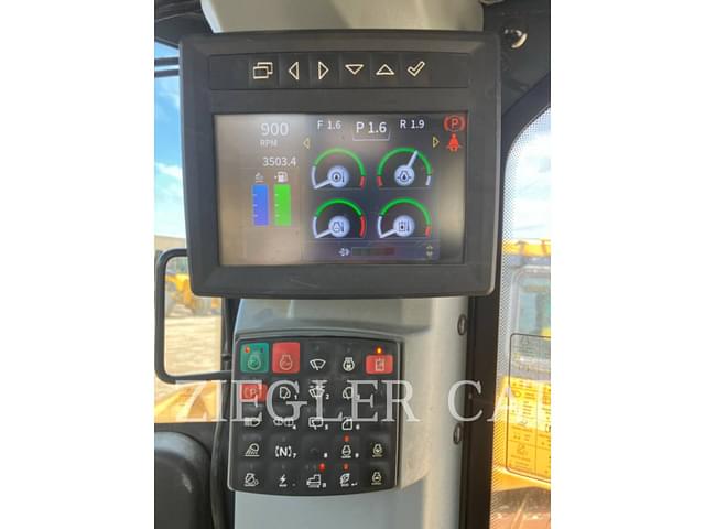 Image of John Deere 850L WLT equipment image 4
