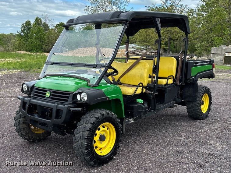 2021 John Deere Gator XUV 855M Equipment Image0
