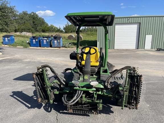 Image of John Deere 8700A equipment image 3