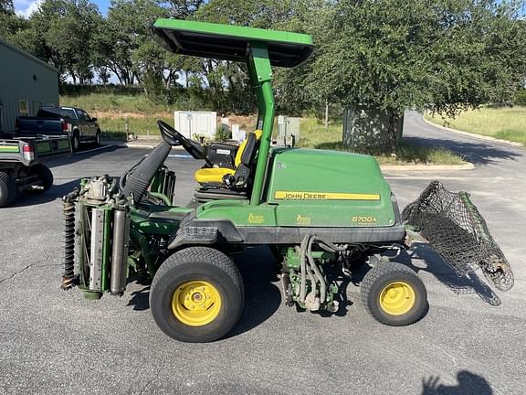 Image of John Deere 8700A Primary image