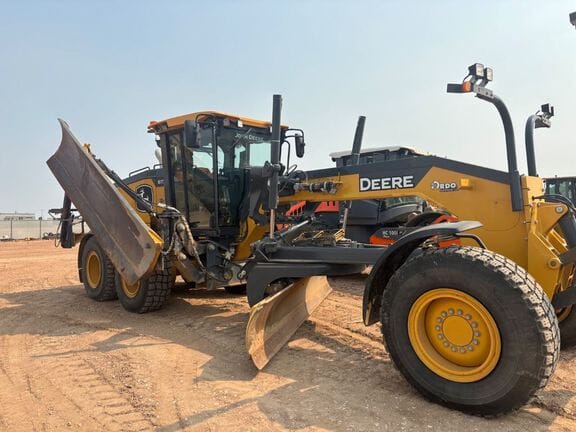 2021 John Deere 872G Equipment Image0