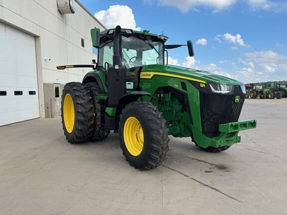 Image of John Deere 8R 230 Primary image